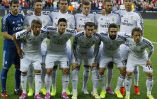 足彩网平台：少年笔下的领袖，利物浦赛前手册温情揭幕，13岁小球迷绘就范戴克封面