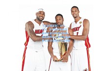 【足彩网首页】UFC 314，沃卡诺夫斯基羽量级卫冕战硬撼洛佩斯，钱德勒与平布雷特轻量级焦点对决引爆拉斯维加斯